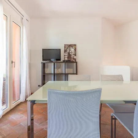 Mariposa Apartment